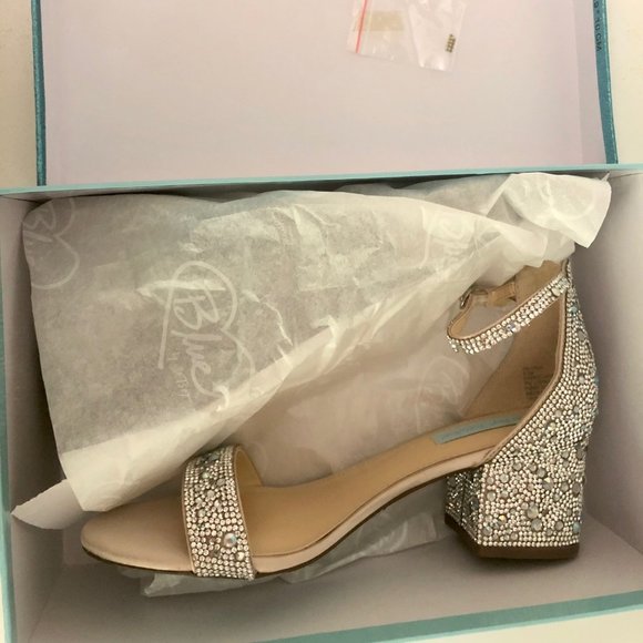 betsey johnson hale sandal